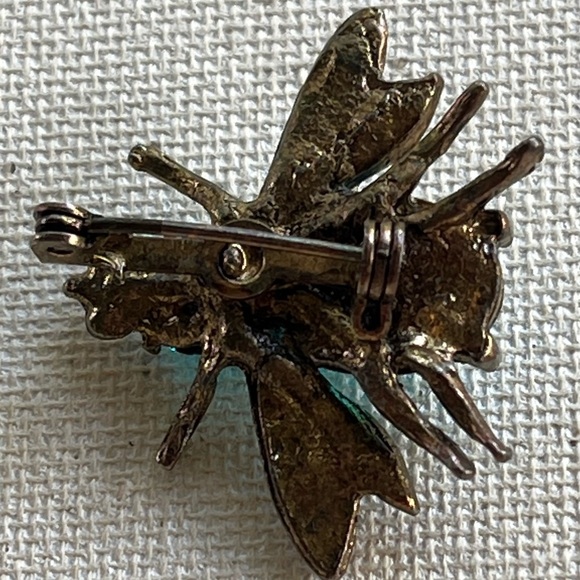 Vintage Teal Glass Bee Brooch Pin – Gold-Tone with Crown - Picture 3 of 3